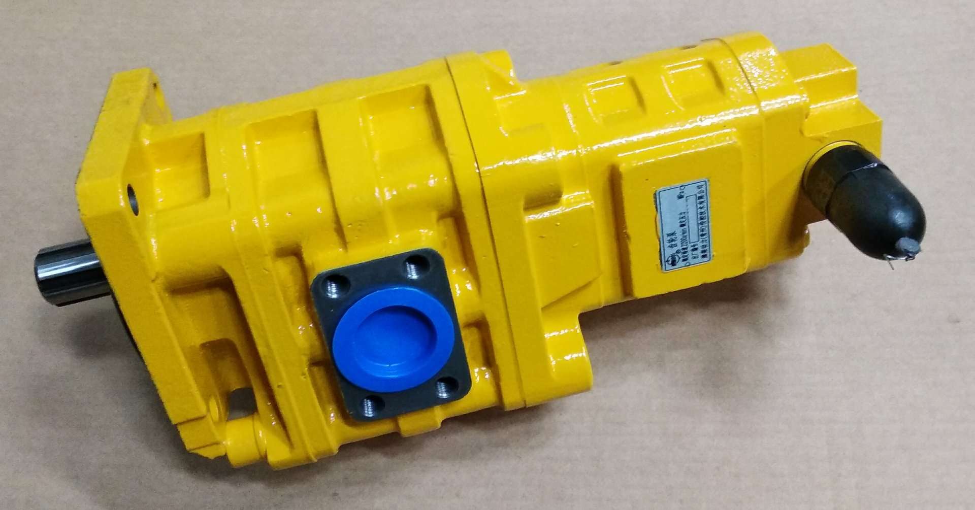 Насос гидравлический W060900001 (d30mm,6шл.,2 секции) Насос гидравлический W060900001 (d30mm,6шл.,2 секции)