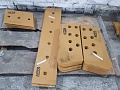 Нож боковой правый 14X-952-5560/Komatsu D65EX Нож боковой правый 14X-952-5560/Komatsu D65EX